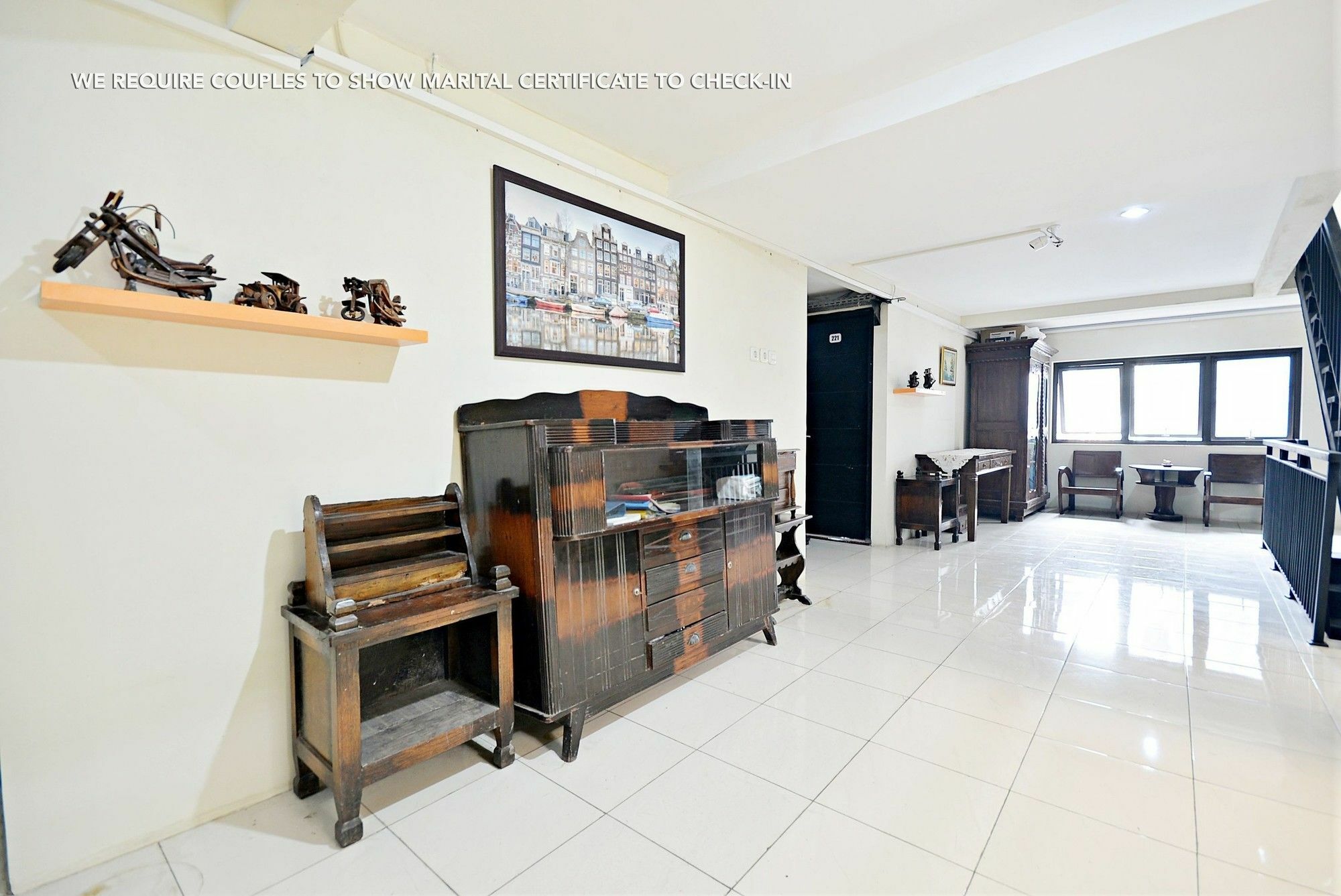 Zen Rooms Kuningan Syariah Джакарта Экстерьер фото